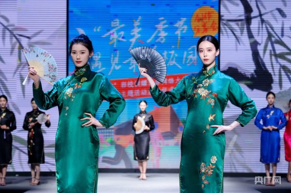 开户配资平台 青春华章在“最美校园”绚丽绽放_大皖新闻 | 安徽网